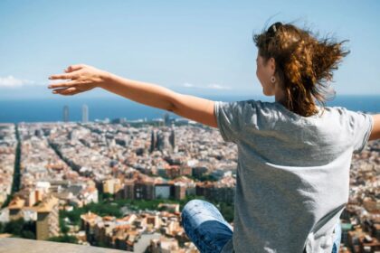 English Conversation Assistant in Spain / Teach English in Spain